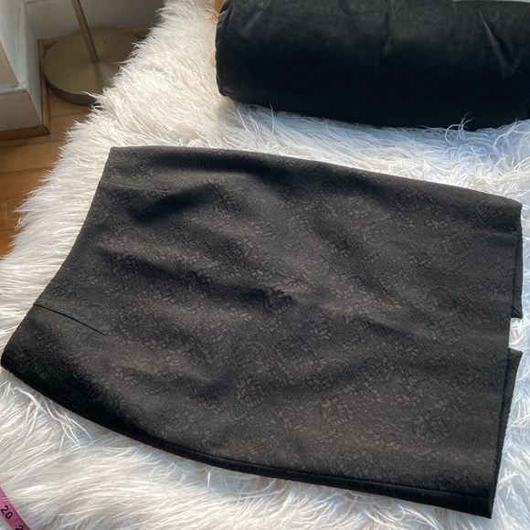 Tahari Skirt US2 - Picture 12 of 14